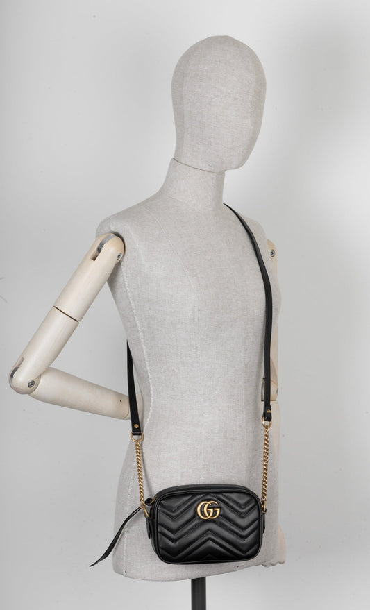 Luxury Gucci Trending 2025 Small Marmont Quilted Crossbody Bag Black