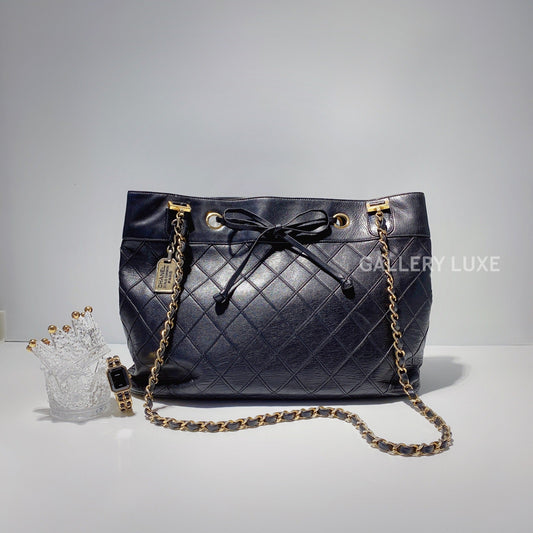 No.2344-Chanel Vintage Calfskin Shoulder Bag