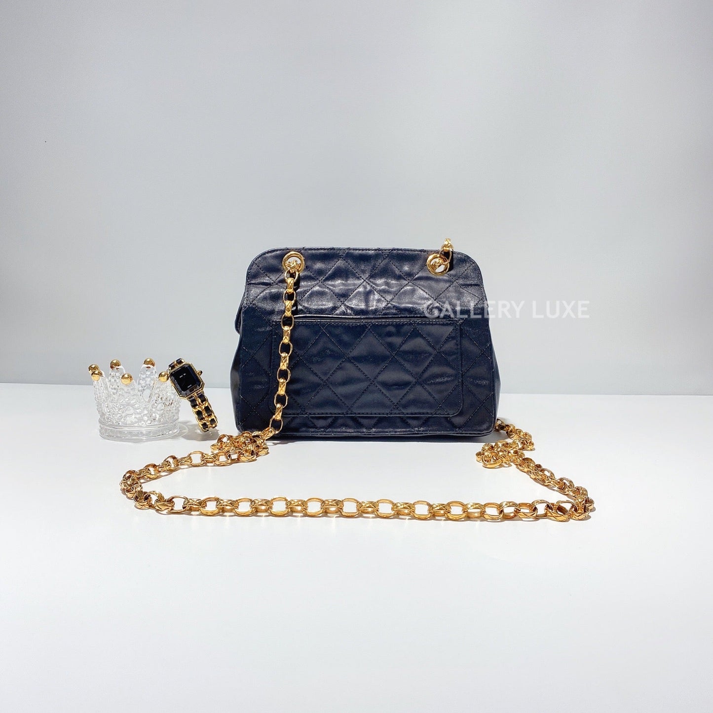 No.2040-Chanel Vintage Satin Chain Bag