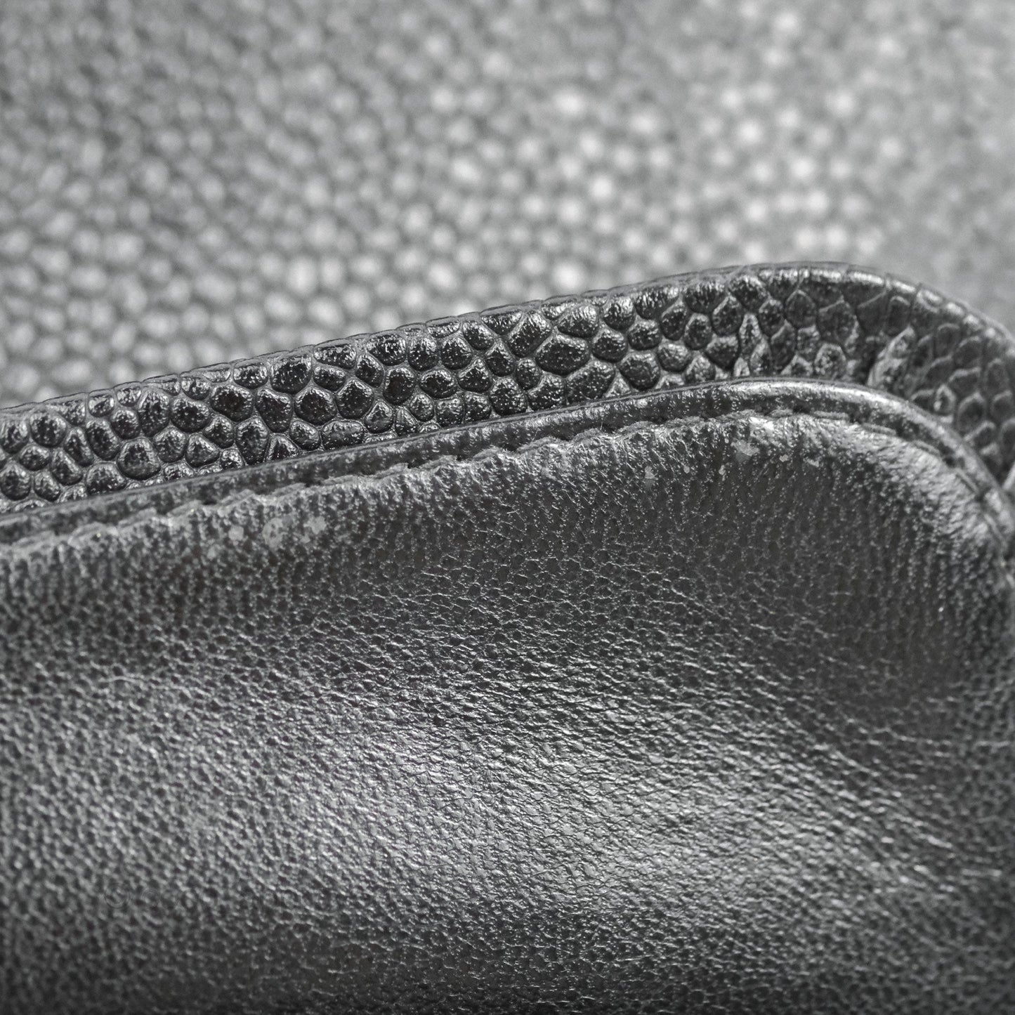 Chanel Vintage Classic M/L Medium Double Flap Black Caviar 24K Gold Hardware