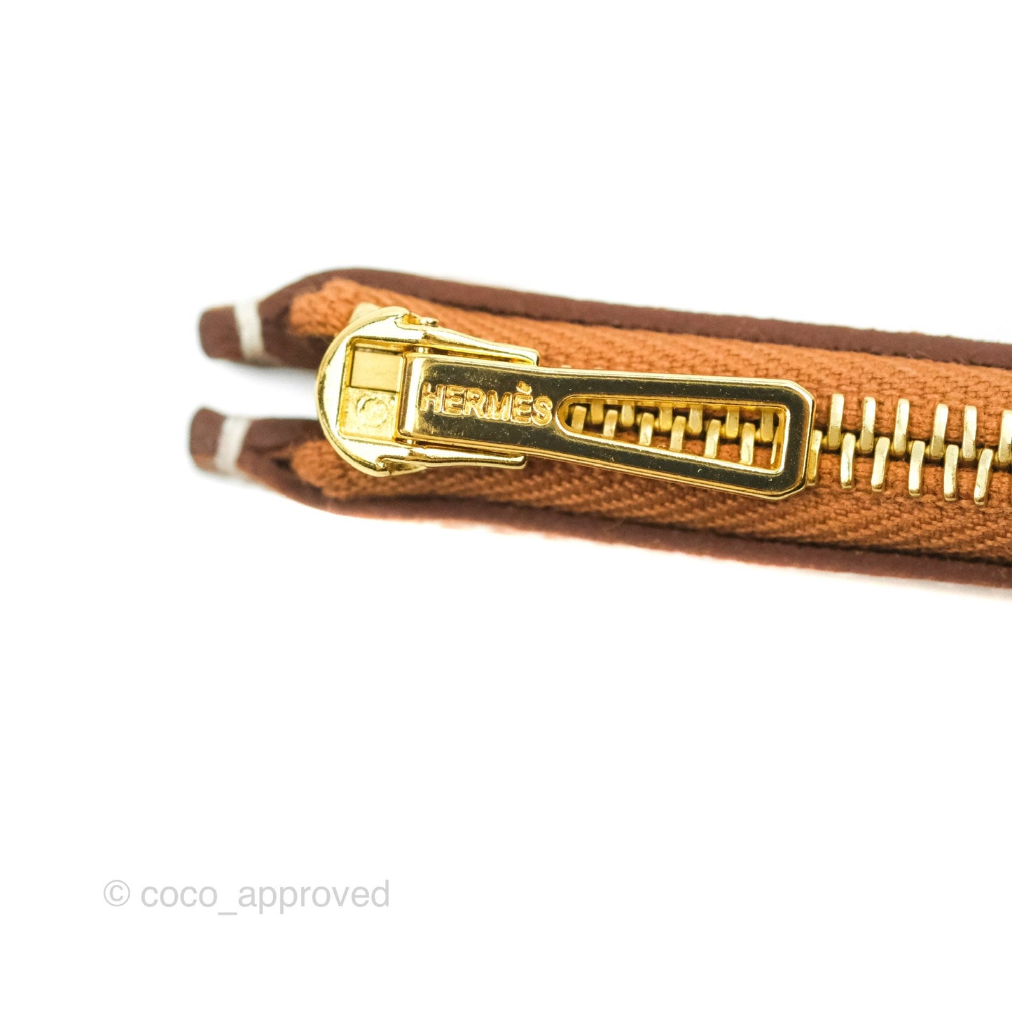 Hermès Roulis Slim Wallet Gold Gold Hardware