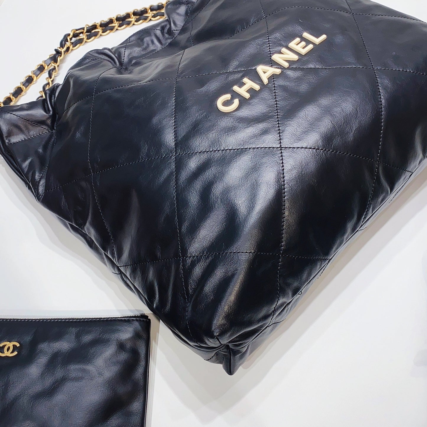 No.3742-Chanel 22 Medium Tote Bag