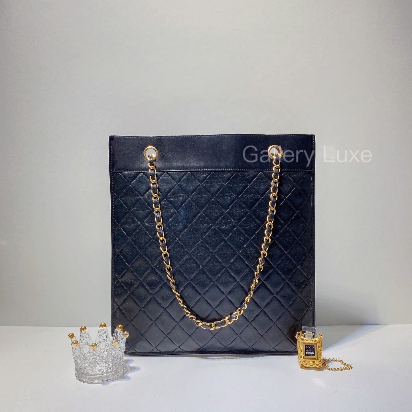 No.2842-Chanel Vintage Lambskin Chain Shoulder Bag