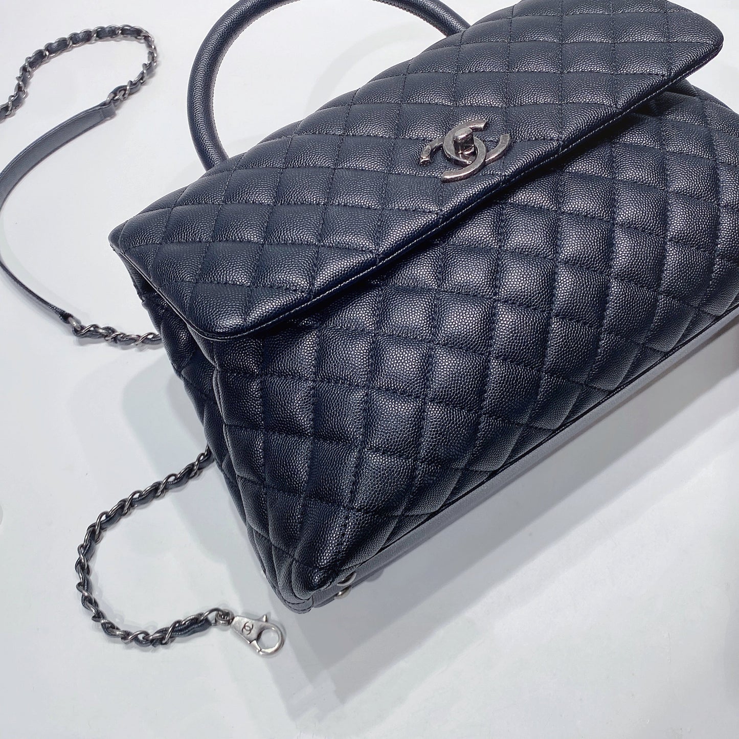 No.3645-Chanel Large Caviar Coco Handle