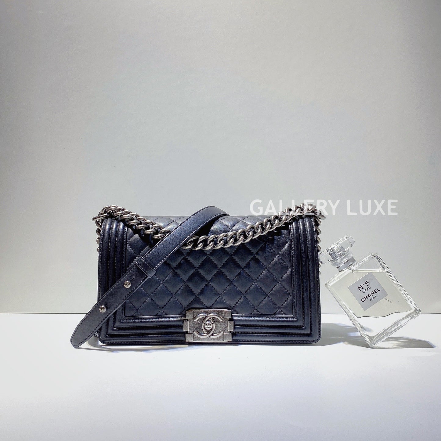 No.2889-Chanel Lambskin Boy 25cm