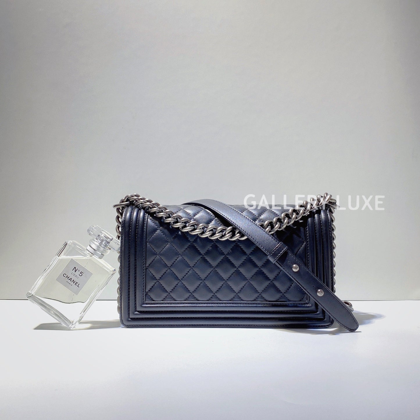 No.2889-Chanel Lambskin Boy 25cm