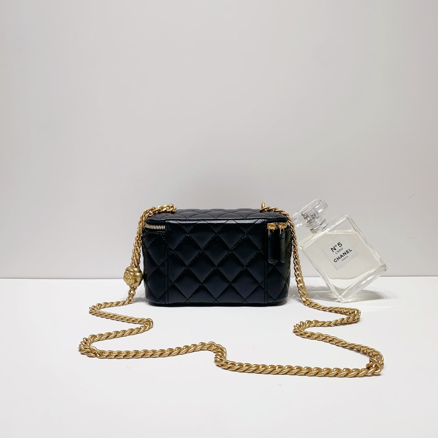 No.4278-Chanel Camellia Vanity With Chain