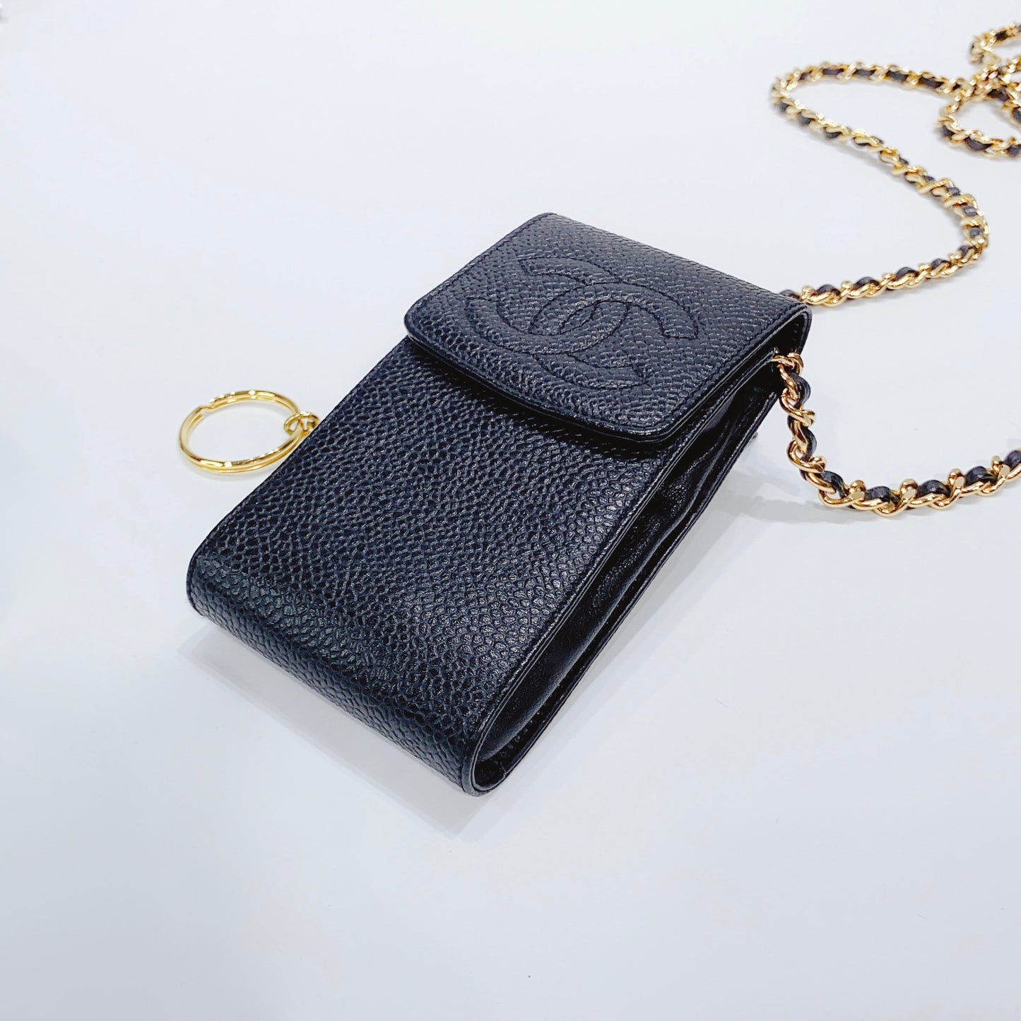 No.3867-Chanel Vintage Caviar Crossbody Key Holder