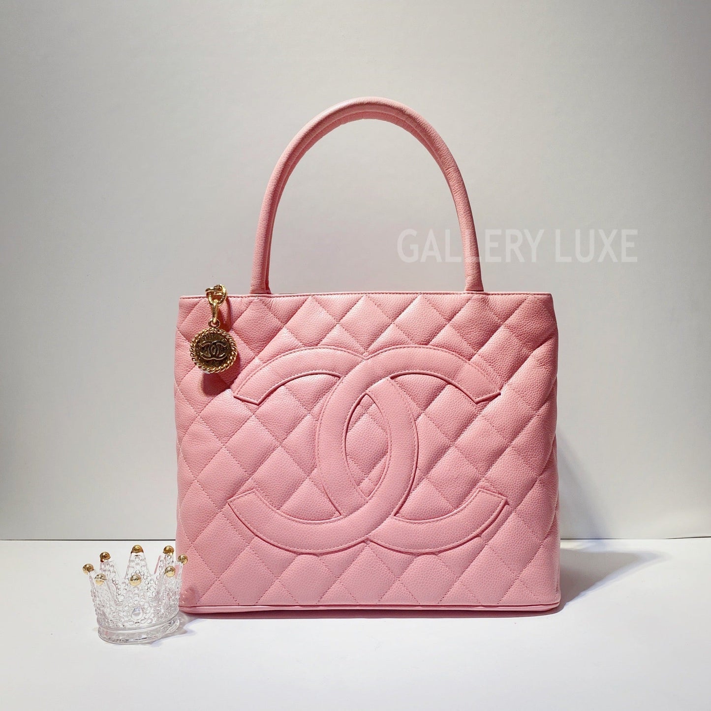 No.3161-Chanel Vintage Caviar Medallion Tote Bag