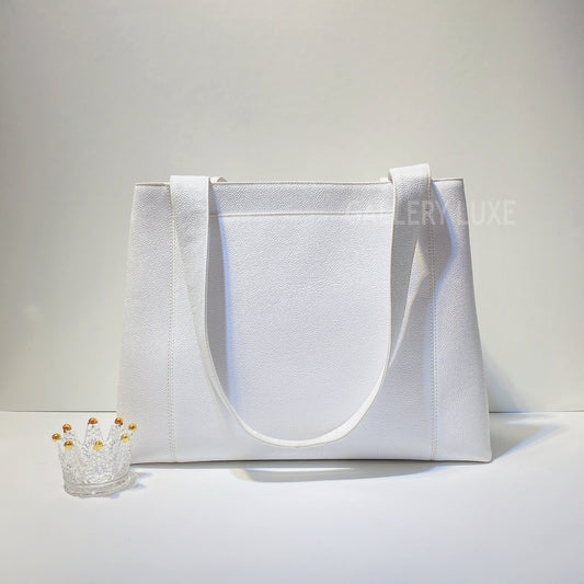 No.2830-Chanel Vintage Caviar Tote Bag