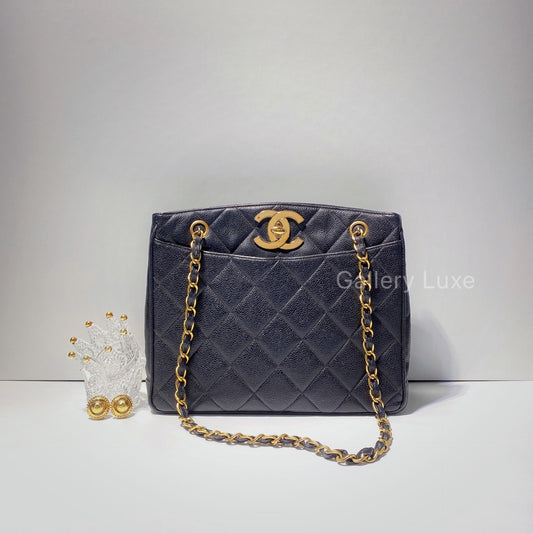 No.2326-Chanel Vintage Caviar Turn-Lock Shoulder Bag
