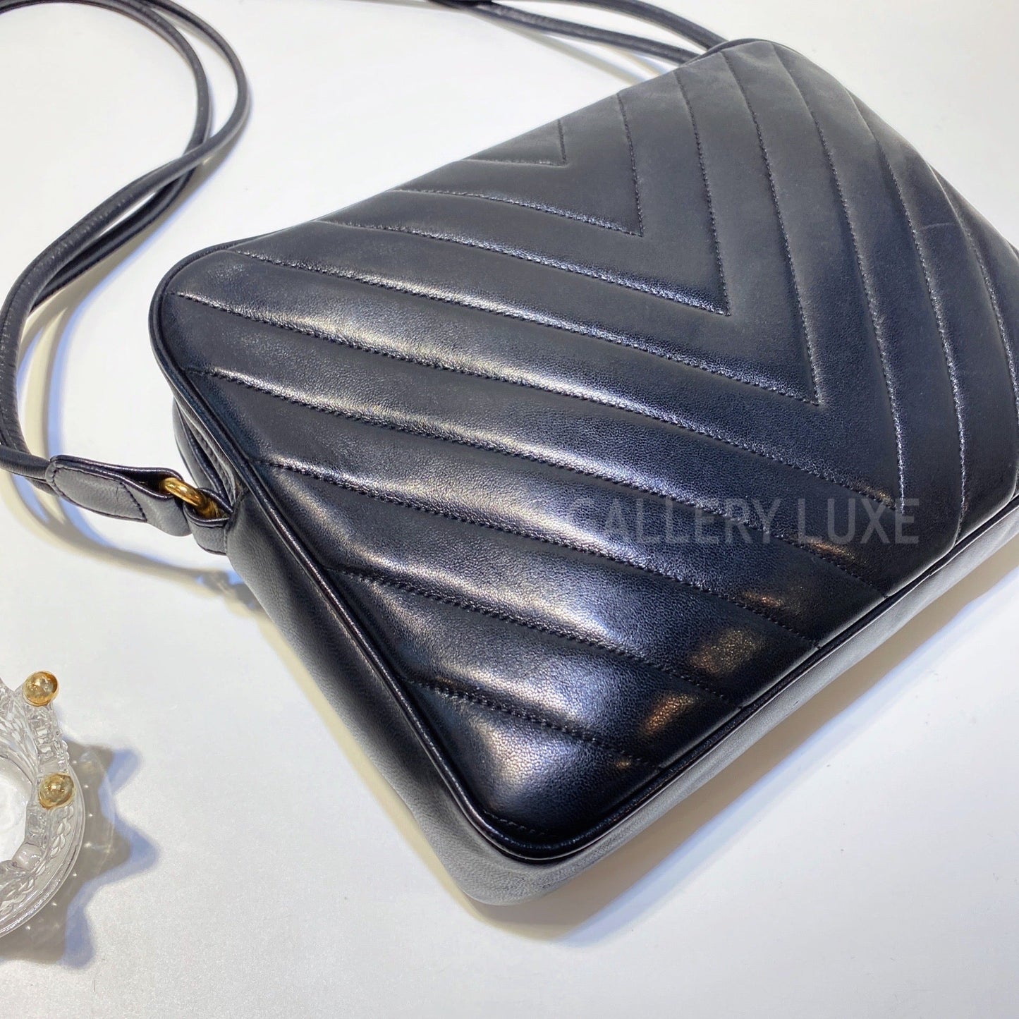 No.3169-Chanel Vintage Lambskin Chevron Camera Bag