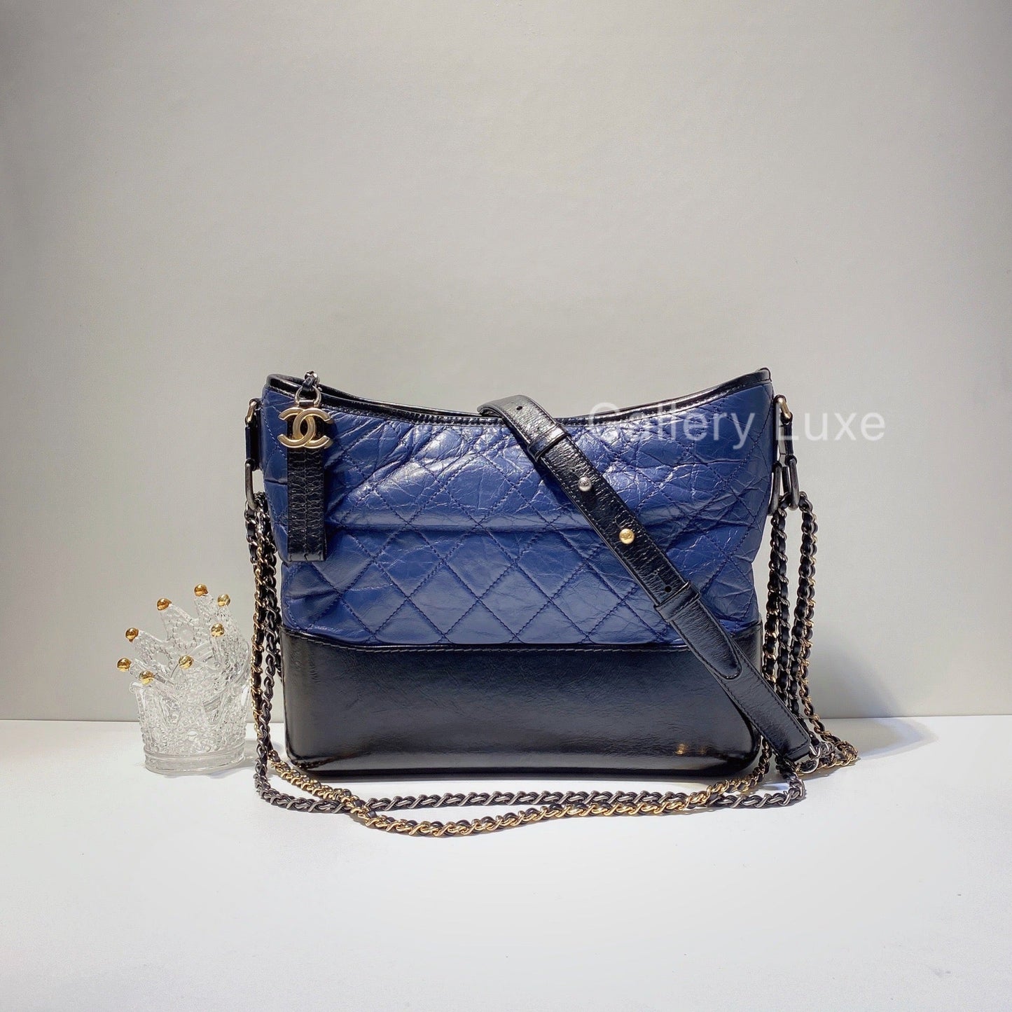 No.2587-Chanel Medium Gabrielle Hobo Bag