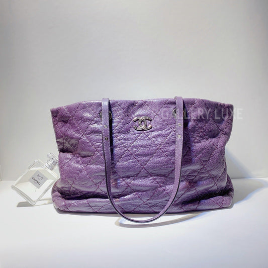No.2884-Chanel Calfskin On The Road Tote Bag