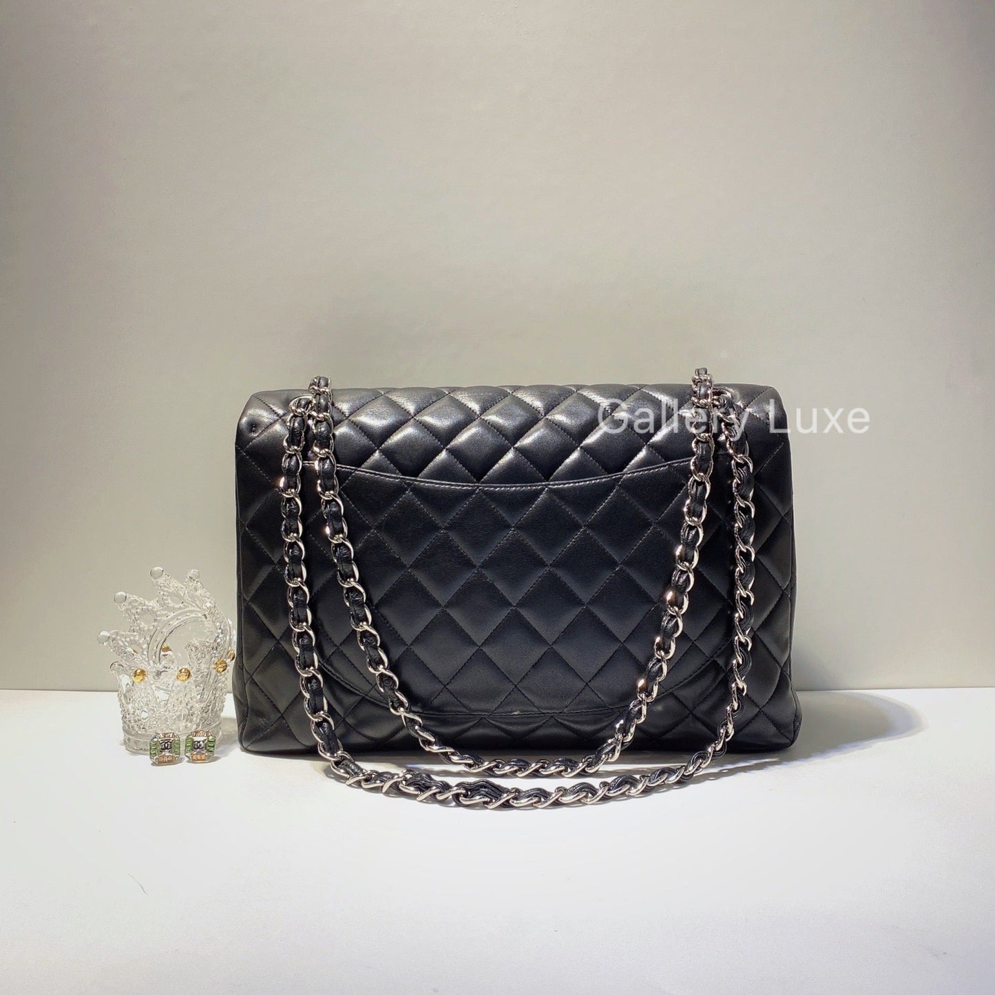 No.2600-Chanel Lambskin Classic Maxi Jumbo Flap Bag
