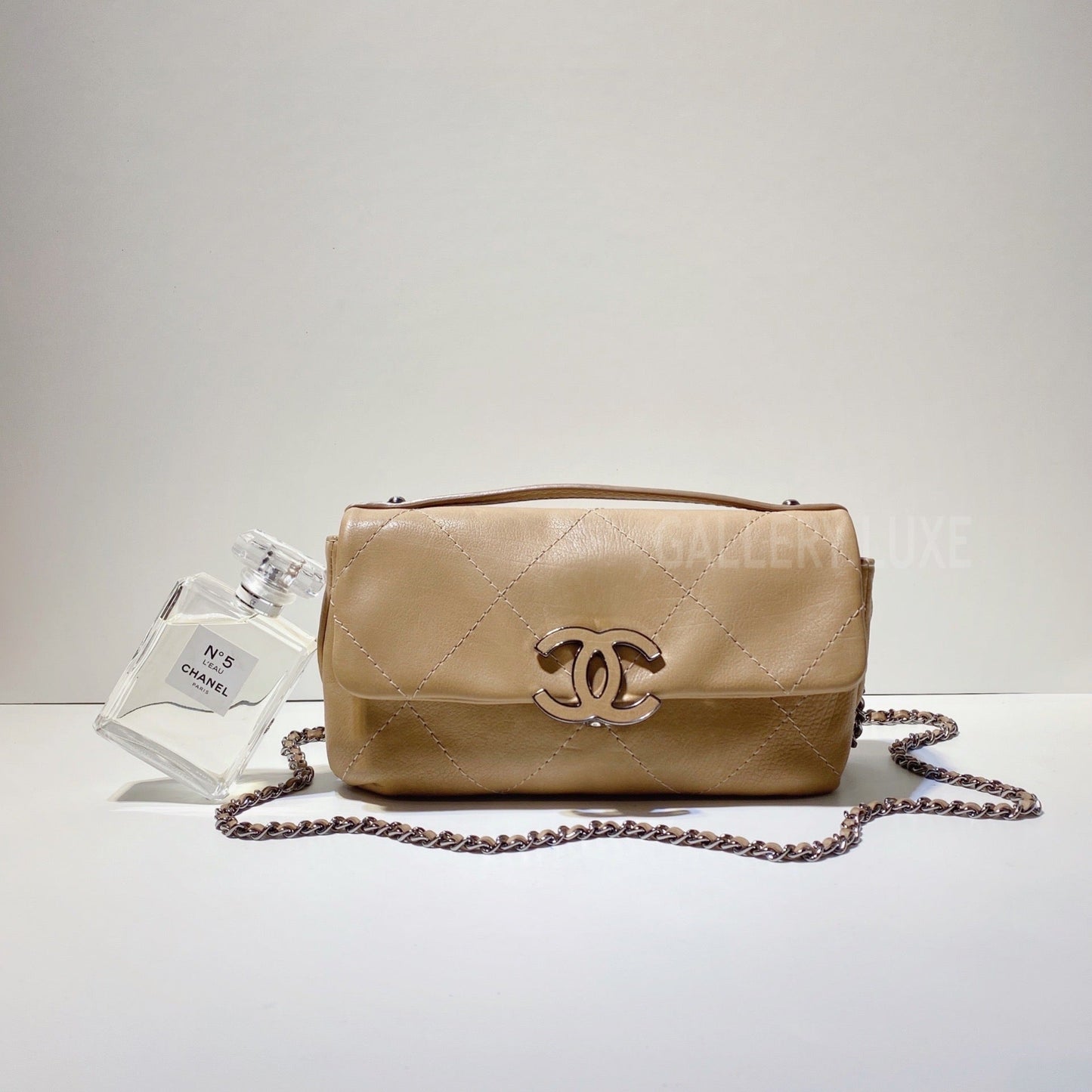 No.3180-Chanel Calfskin Hamptons Mini Flap Bag