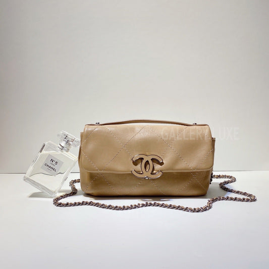 No.3180-Chanel Calfskin Hamptons Mini Flap Bag