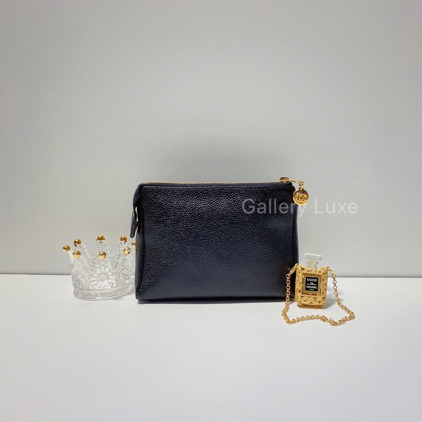 No.2618-Chanel Vintage Caviar Pouch