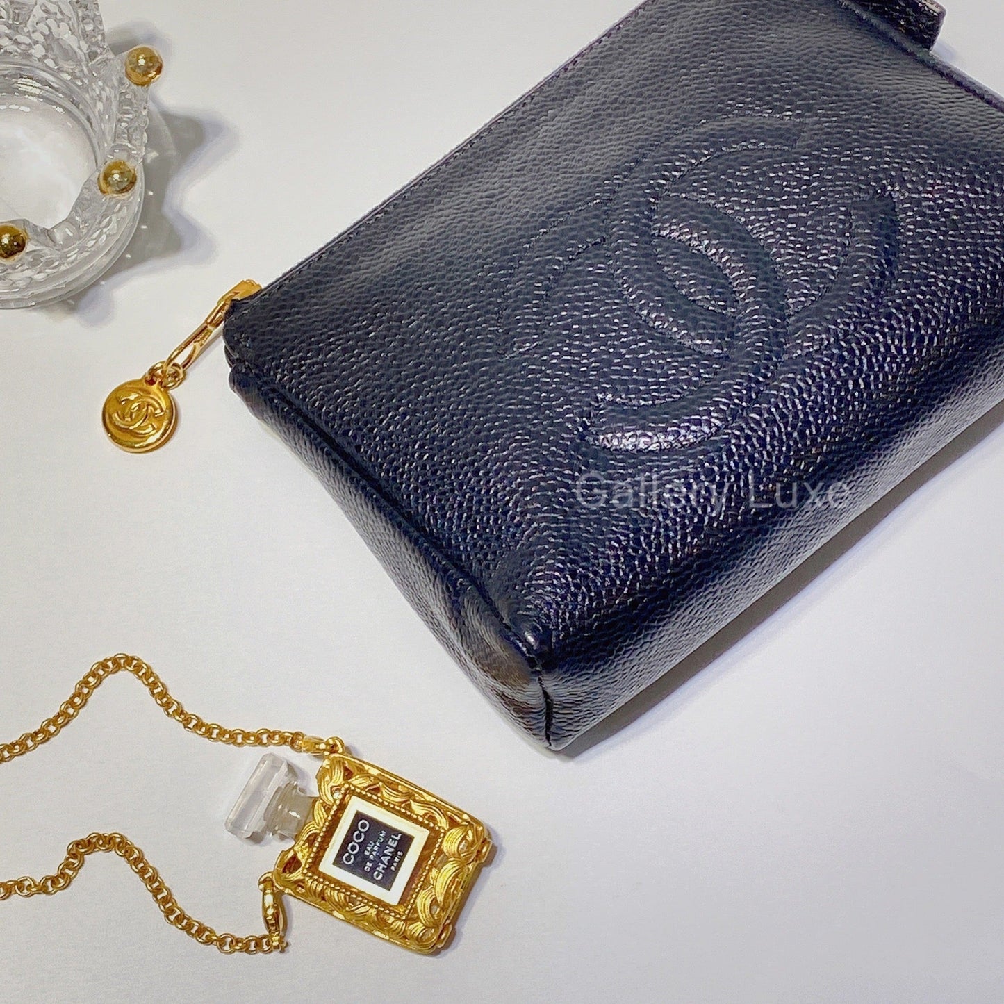No.2618-Chanel Vintage Caviar Pouch
