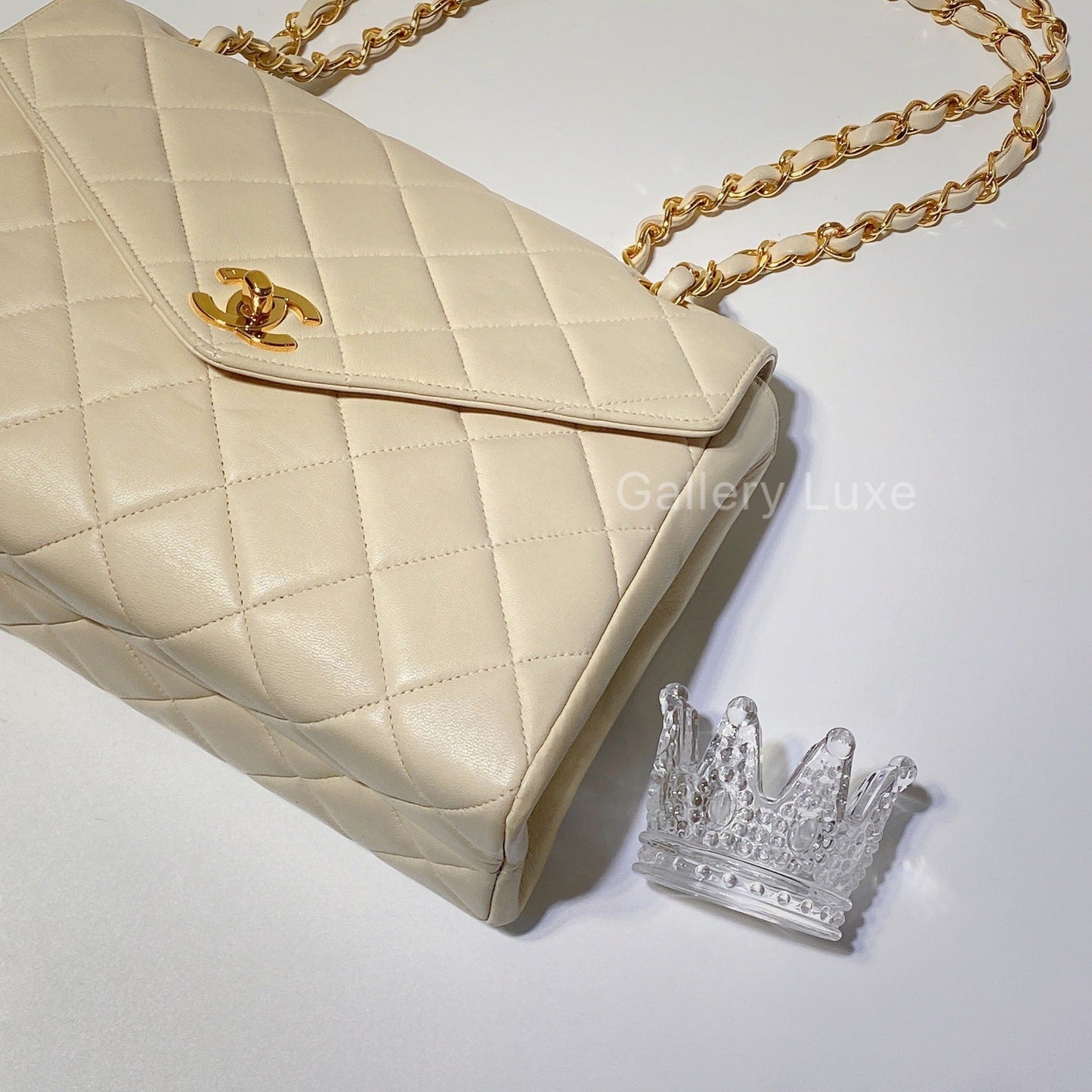 No.2556-Chanel Vintage Lambskin Envelope Flap Bag