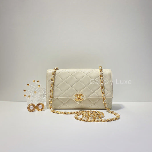 No.2223-Chanel Vintage Lambskin Flap Bag
