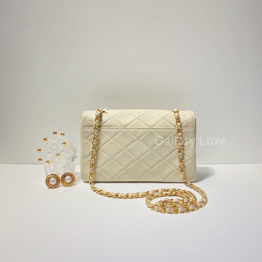 No.2223-Chanel Vintage Lambskin Flap Bag