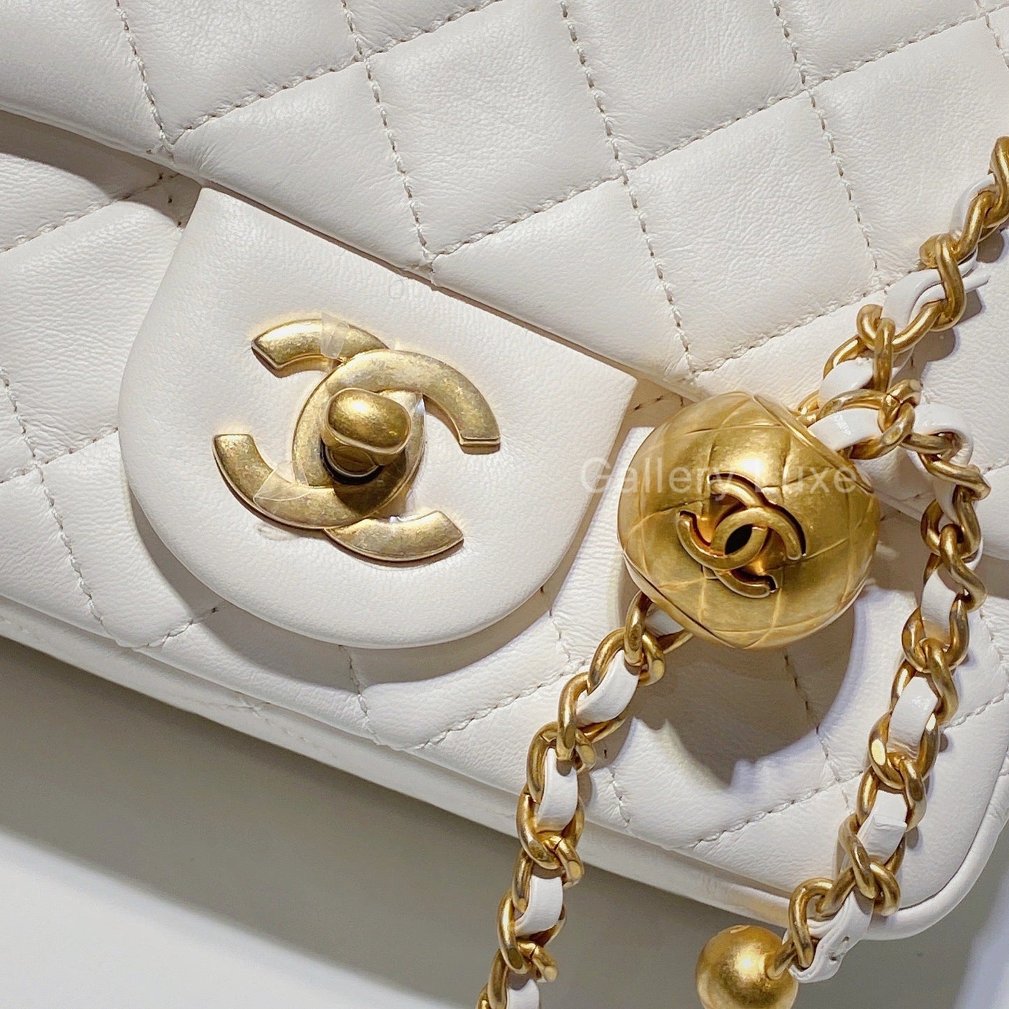 No.2624-Chanel Pearl Crush Square Mini Flap Bag (Brand New)