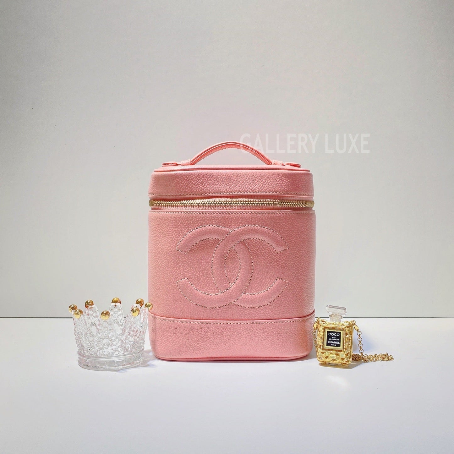 No.2922-Chanel Vintage Caviar Vanity Case
