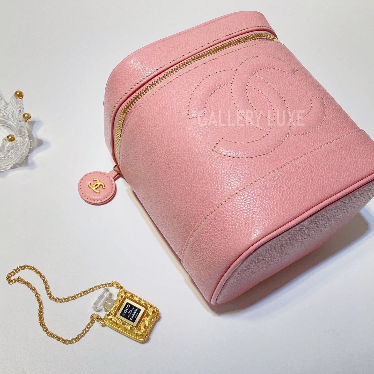No.2922-Chanel Vintage Caviar Vanity Case