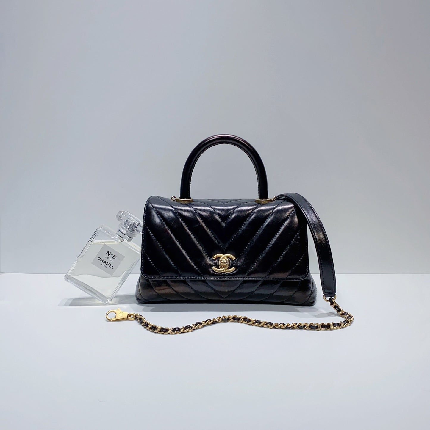 No.3794-Chanel Small Chevron Coco Handle