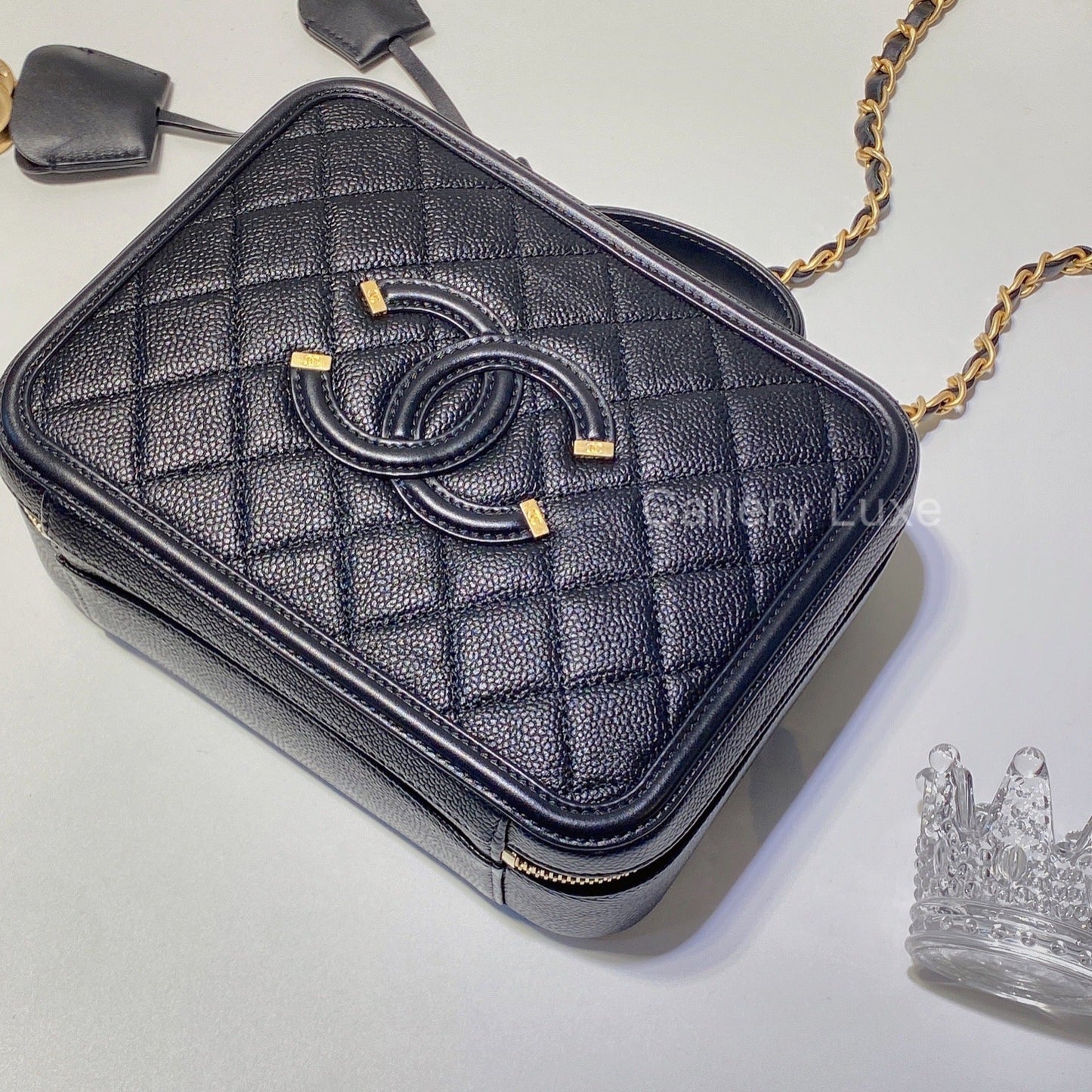 No.2635-Chanel Caviar Medium CC Filigree Vanity Case