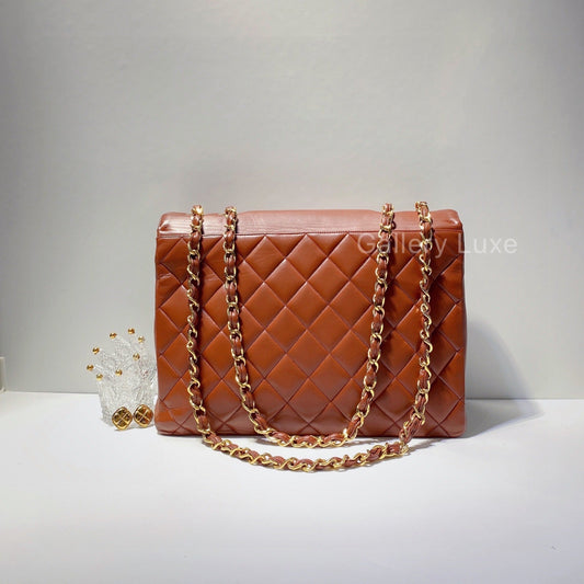 No.2633-Chanel Vintage Lambskin Maxi Jumbo Flap Bag