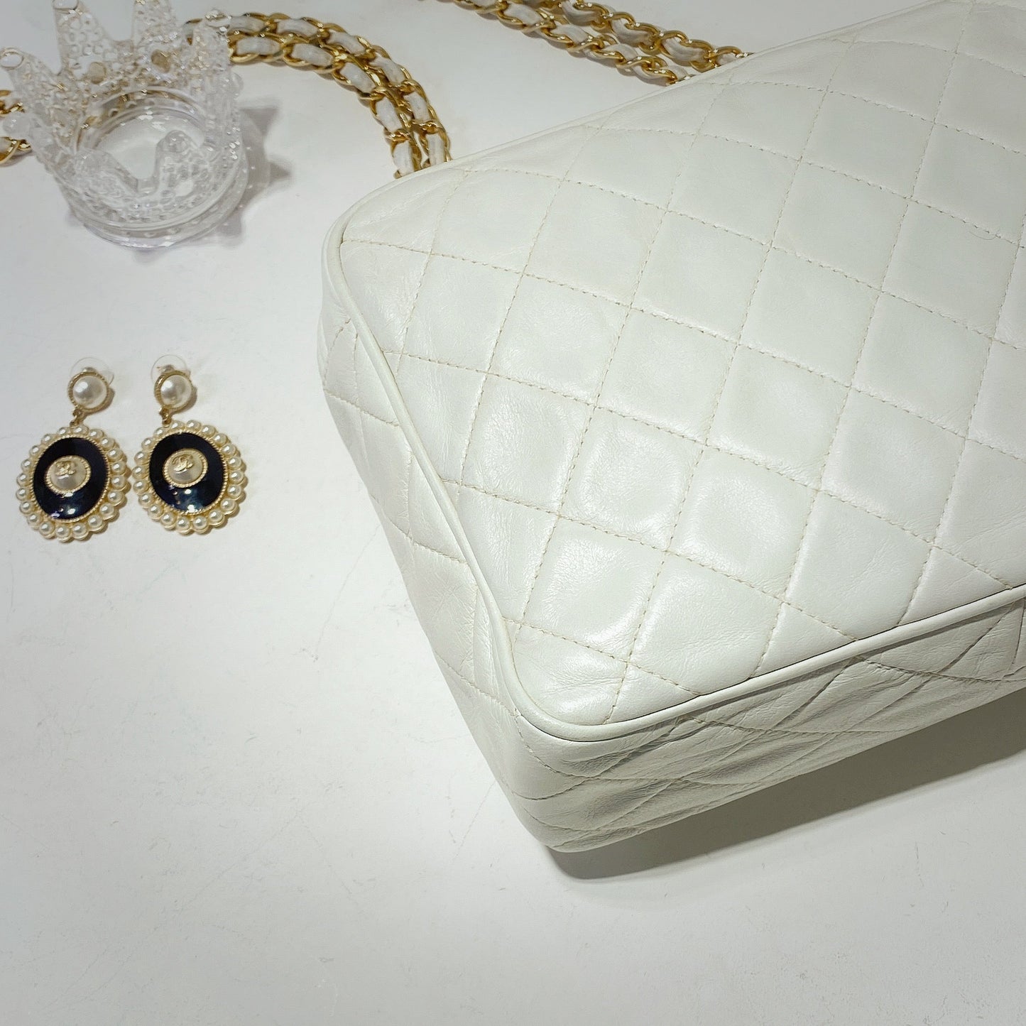 No.2335-Chanel Vintage Lambskin Double Chain Camera Bag