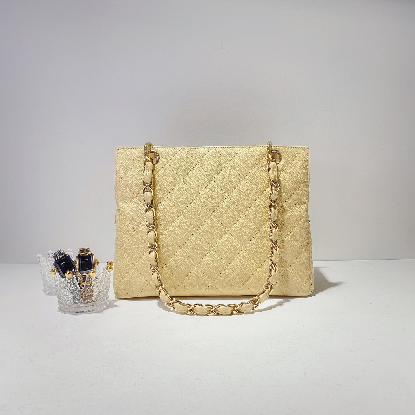 No.2342-Chanel Vintage Caviar Petite Timeless Tote Bag