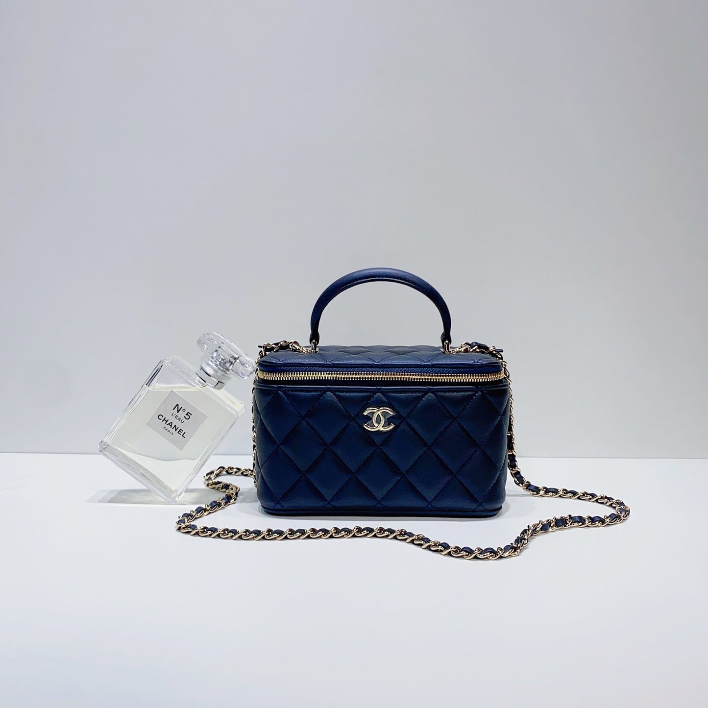 No.3797-Chanel Timeless Classic Handle Vanity With Chain (Unused / 未使用品)