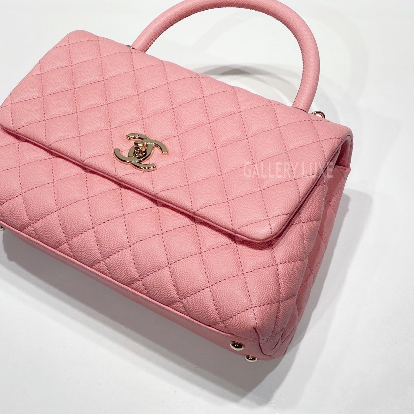 No.001313-3-Chanel Medium Caviar Coco Handle