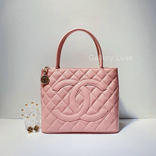 No.2656-Chanel Vintage Caviar Medallion Tote Bag