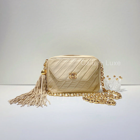 No.2653-Chanel Vintage Lambskin Camera Bag
