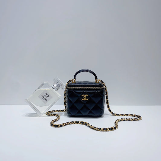 No.3822-Chanel Small Handle Vanity with Chain
