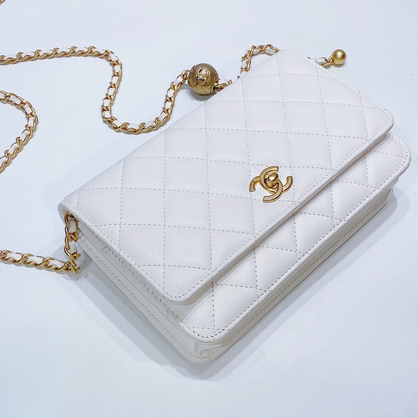No.3559-Chanel Pearl Crush Wallet On Chain