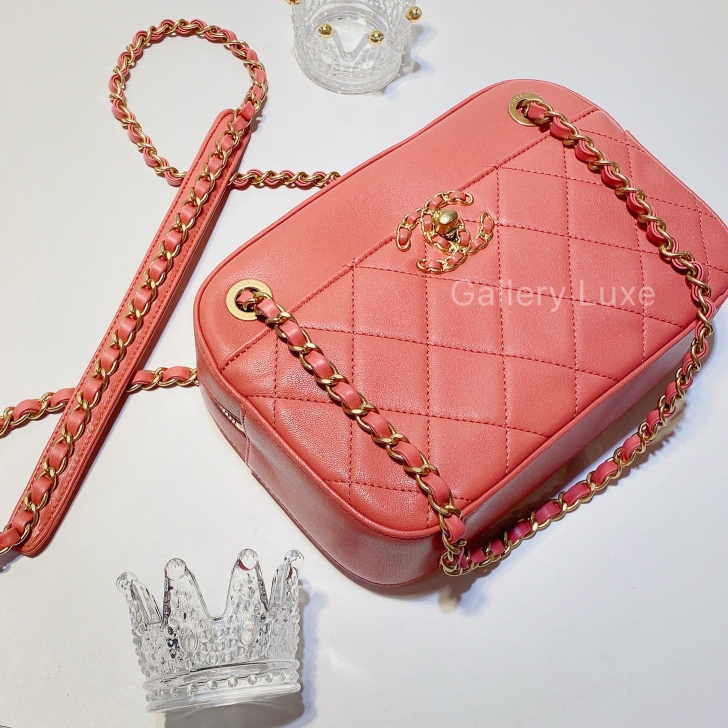 No.2664-Chanel Chain Infinity Camera Case (Brand New)