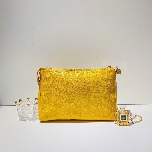 No.2950-Chanel Vintage Large Caviar Pouch