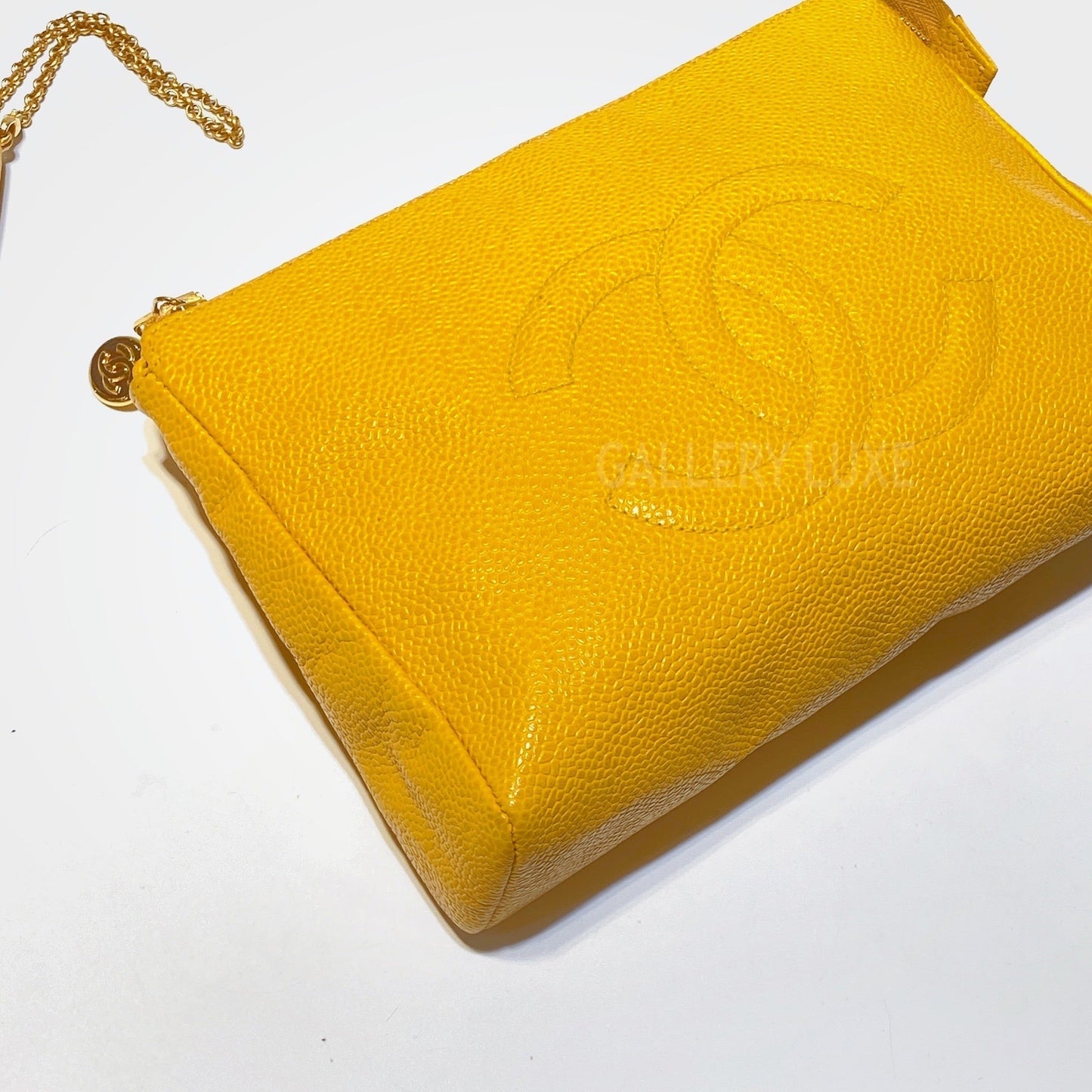 No.2950-Chanel Vintage Large Caviar Pouch