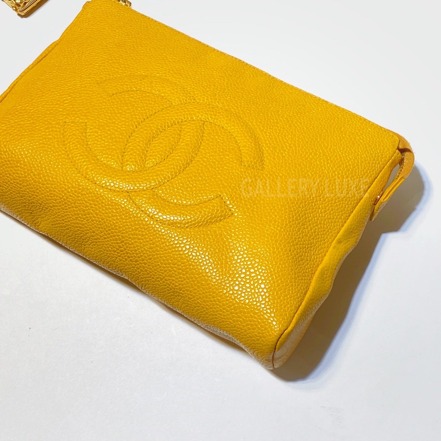 No.2950-Chanel Vintage Large Caviar Pouch
