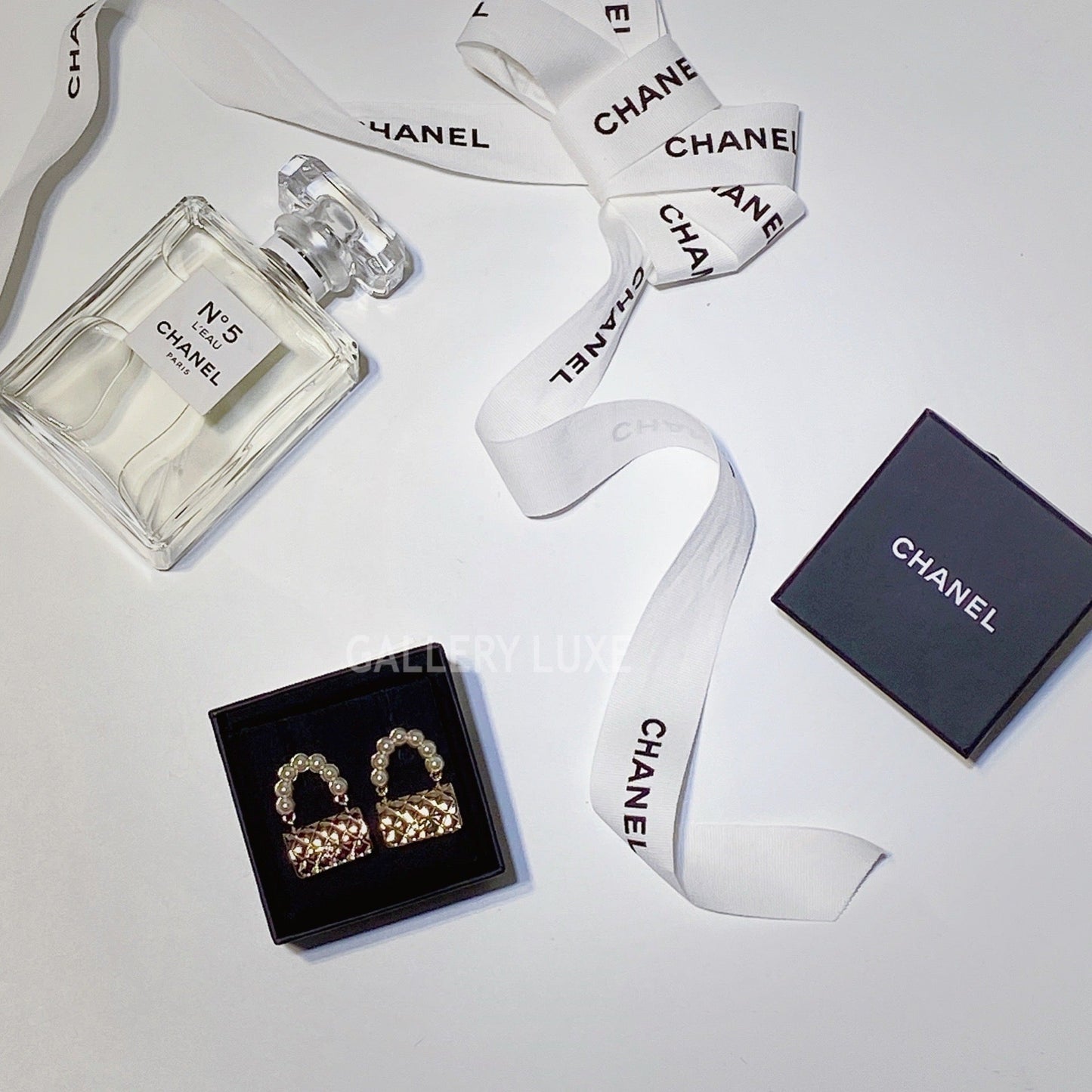 No.3257-Chanel Pearl Metal Classic Bag Earrings