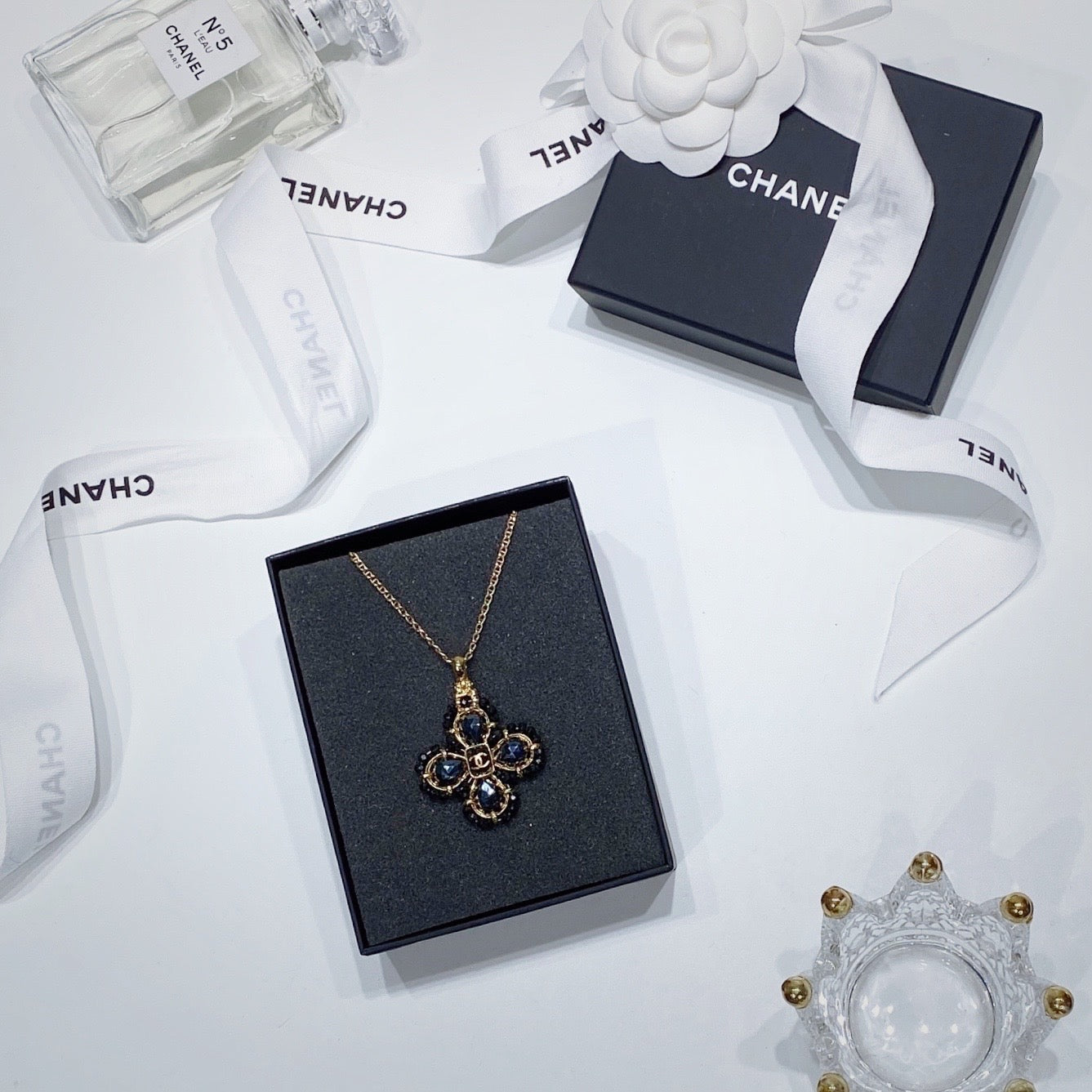 No.001315-1-Chanel Black & Gold Flower Necklace