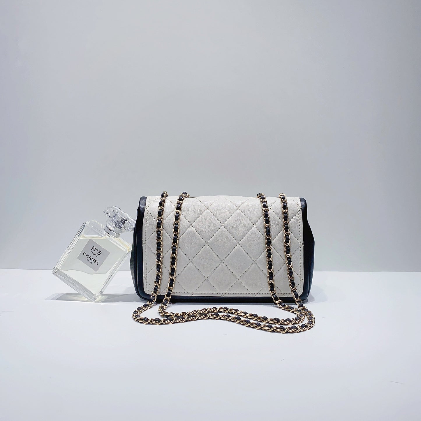 No.3694-Chanel Small Graphic Flap Bag