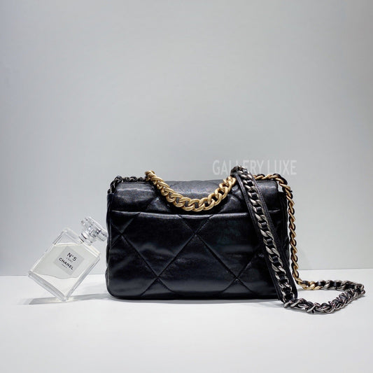 No.3480-Chanel 19 Small Handbag