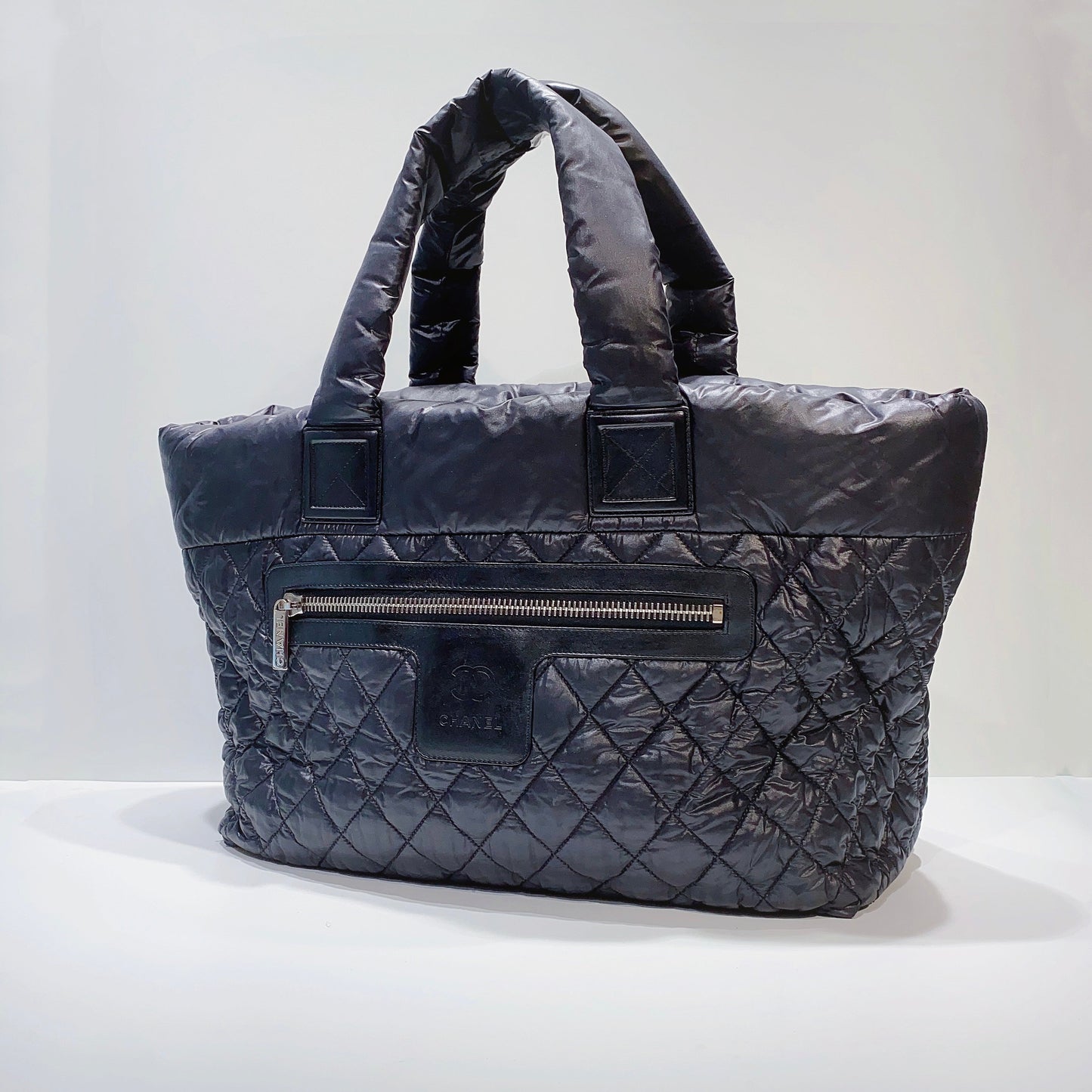 No.3690-Chanel Nylon Coco Cocoon Tote Bag