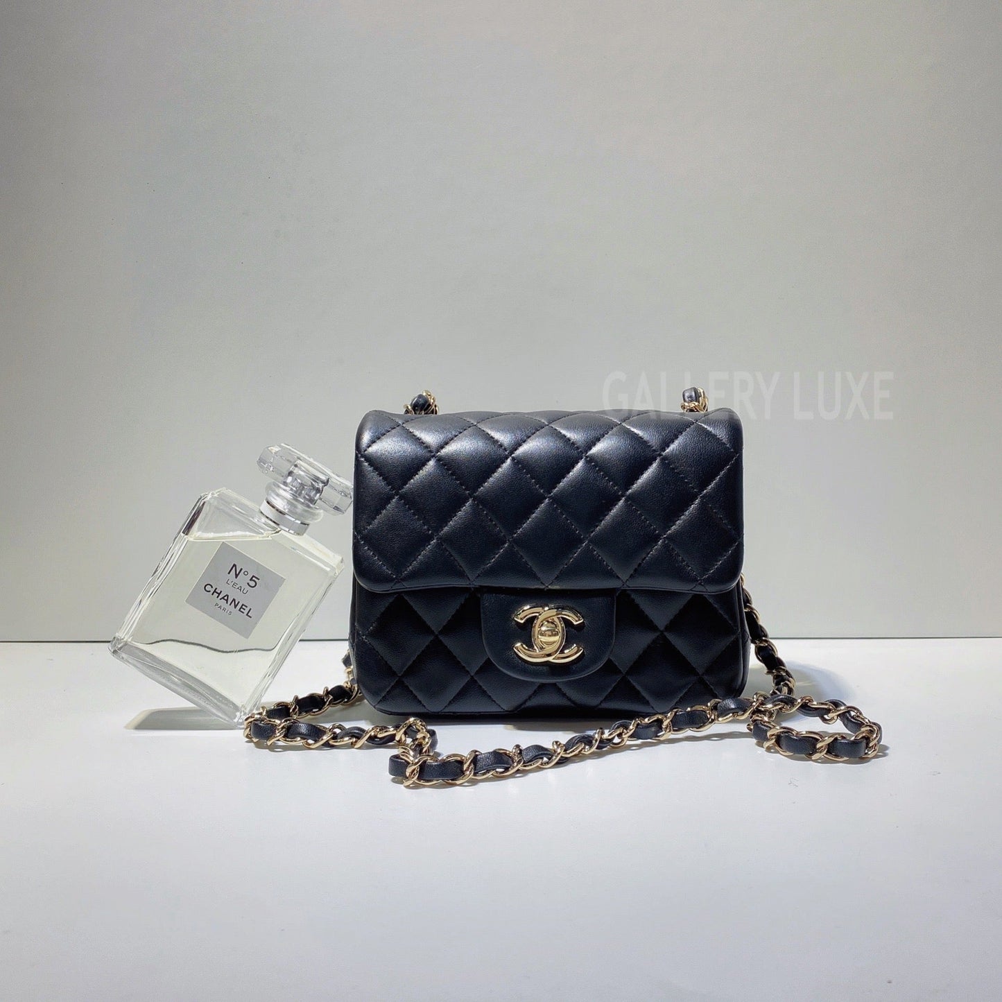 No.2996-Chanel Lambskin Classic Flap Mini 17cm
